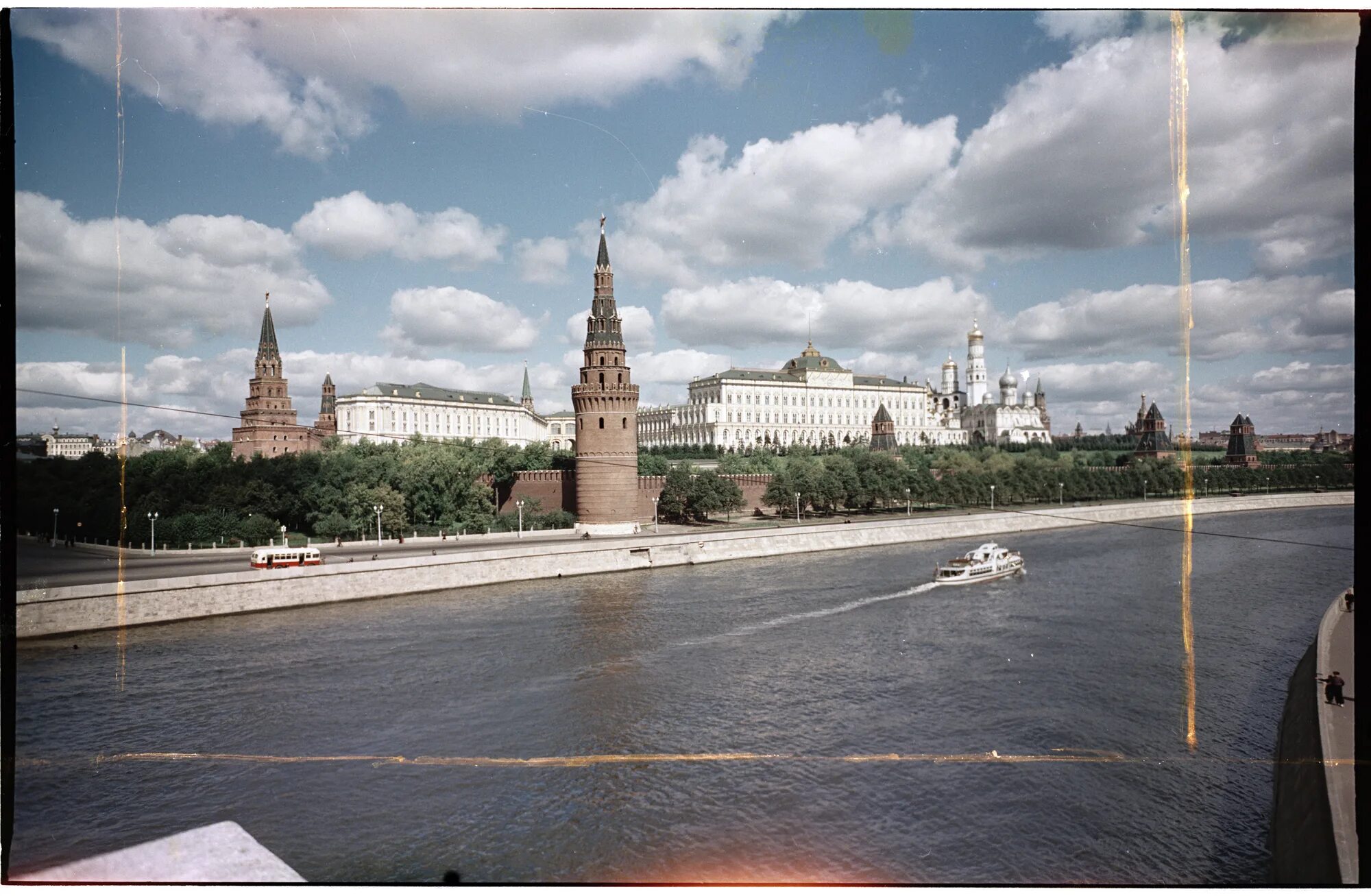 Кремлевская ссср. Кремль Москва 1950. Московский Кремль СССР. Кремль СССР 1950. Московский Кремль СССР 1984.