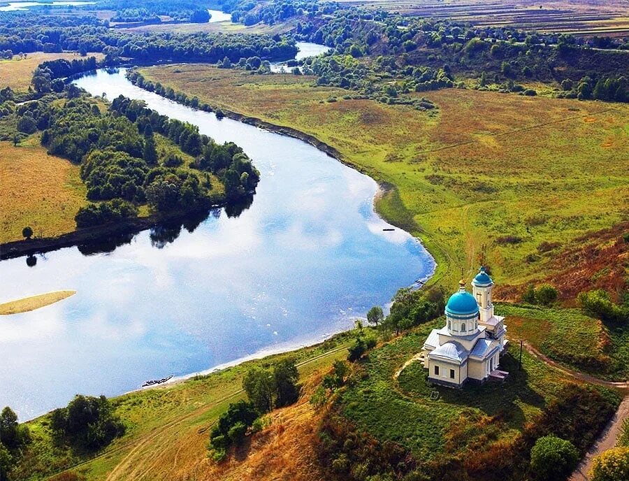 Введенский храм Капыстичи. Капыстичи Рыльского района. Храм Капыстичи Рыльский район. Село Капыстичи Рыльского района.