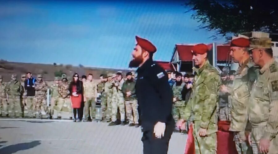 Чеченцы краповый. Национальная гвардия россии краповые береты. Чеченцы краповый. Чеченцы краповый берет. Хусейн межидов краповый берет.