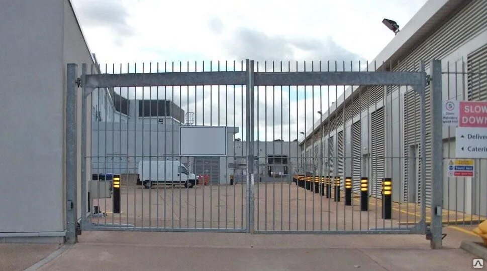 ворота на участок. распашные ворота въезд. уличные ворота. ворота на участок. ворота одностворчатые распашные.