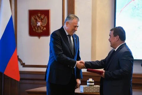 Приветствовать делегацию