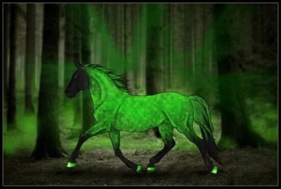 Зеленую лошадку. Зеленый конь. Зеленая лошадь. Лошадь с зеленой гривой. Лошади стихий.