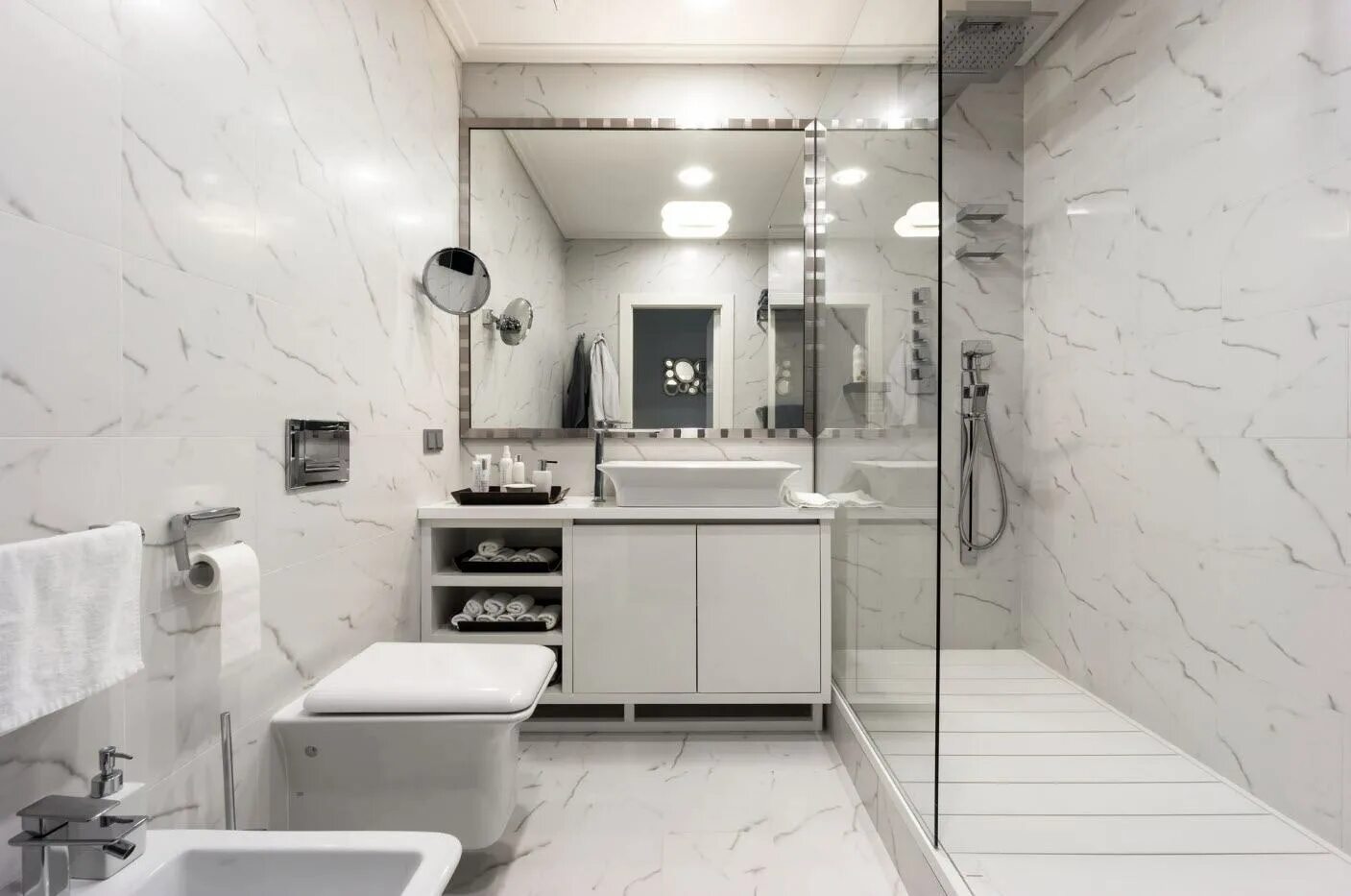 Ванная комната 2023 фото. Дизайнер туалет с ванной 2022. Ванная комната дизайн 2023. Интерьер маленькой ванной 2022. Дизайн ванны с туалетом 2022.