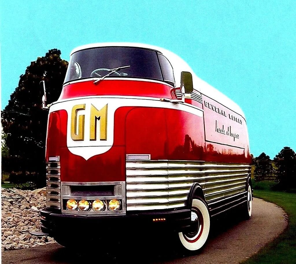 Машины автобусы грузовики. GM Futurliner 1950. Машина GM Futurliner. Автобус GM Futurliner. Автобус Дженерал Моторс 1940 года.