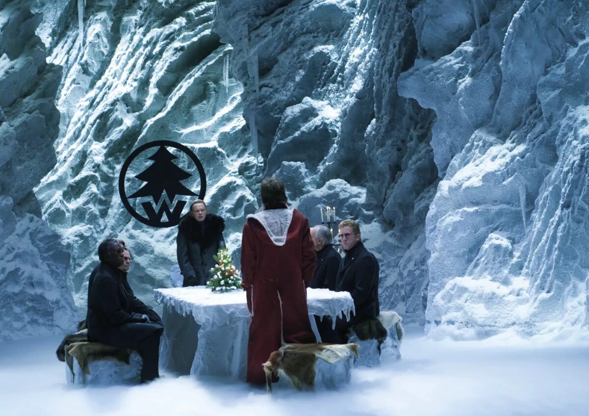 когда санта упал на землю фильм 2011. все дед мороз упал. дед мороз упал на землю. дед мороз упал на землю. дед мороз упал на землю.