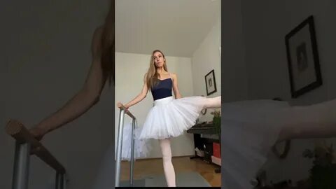Avva ballerina video