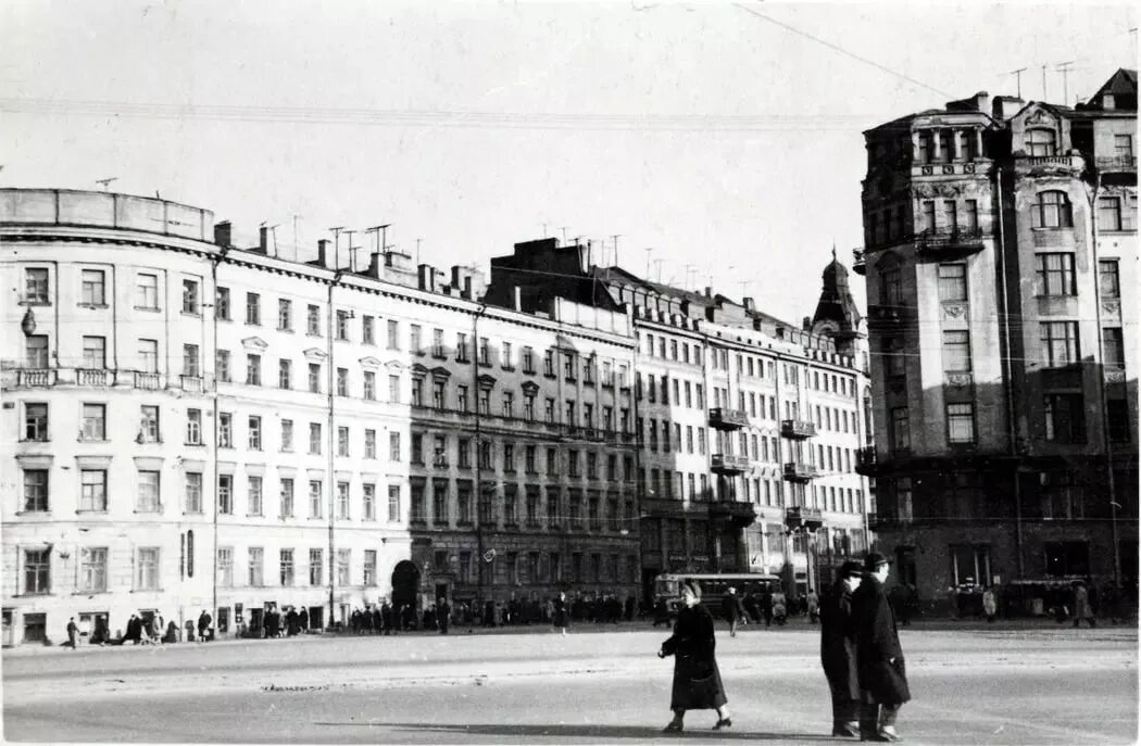 Сенная площадь Санкт-Петербург 19 век. Сенная площадь 1960-90. Сенная площадь 19 век. Вяземской лавры