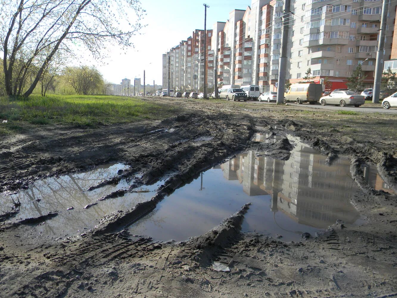 Омск плохие дороги. Омск дороги ямы. Омск разбитые дороги. Дорога Омск разруха.