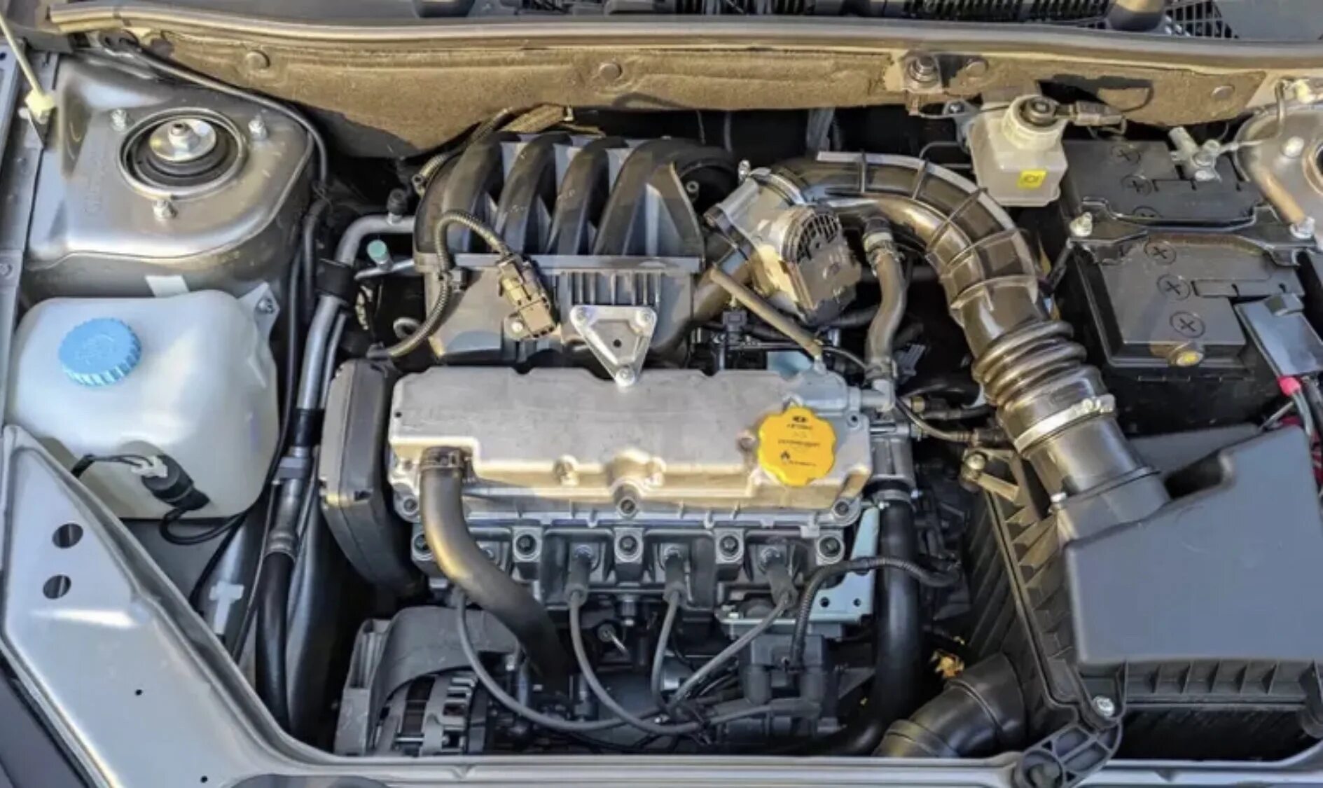 Мотор Гранта 90 лс 1.6. 8 клапанов и 16 разница