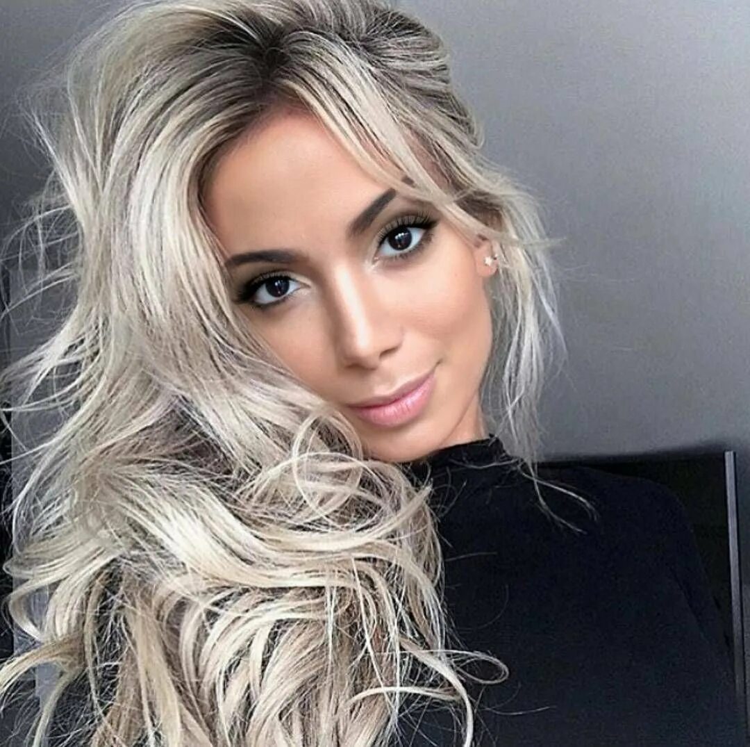 Эстель платиновый блонд. Как получить холодный блонд. Смоки блонд пепельный. Красивый блонд без желтизны. 18.