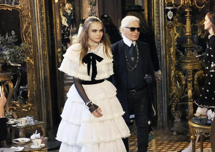 Karl Lagerfeld lost 92 pounds using a diet he called a "sort of punishment" Vox