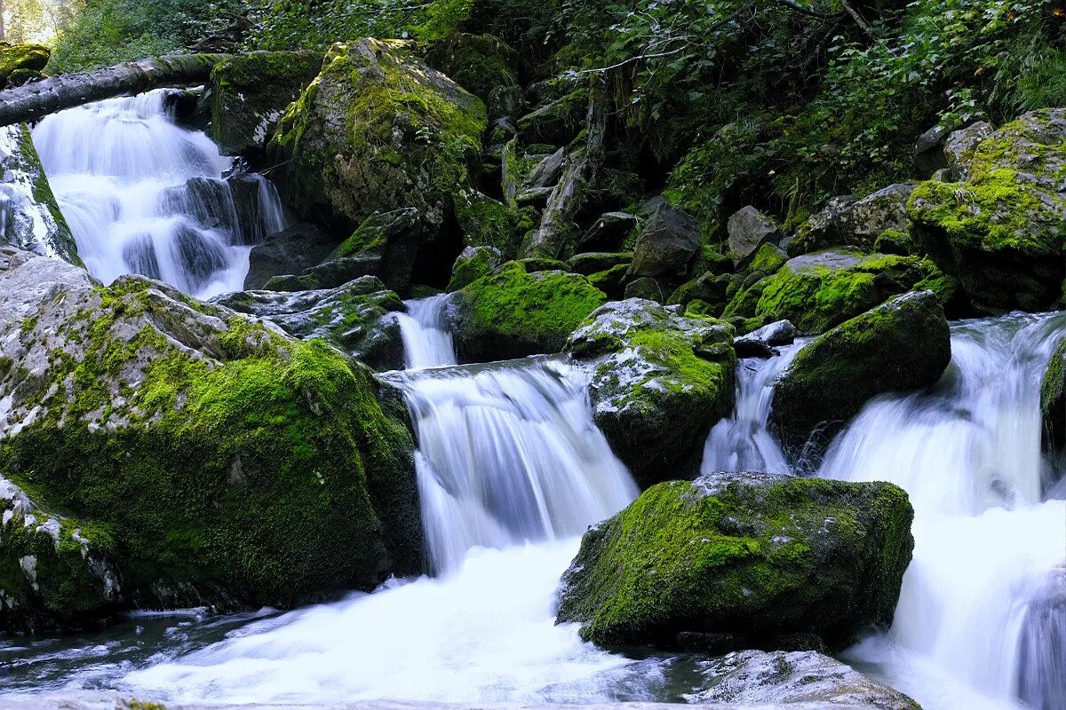 Водопады ая