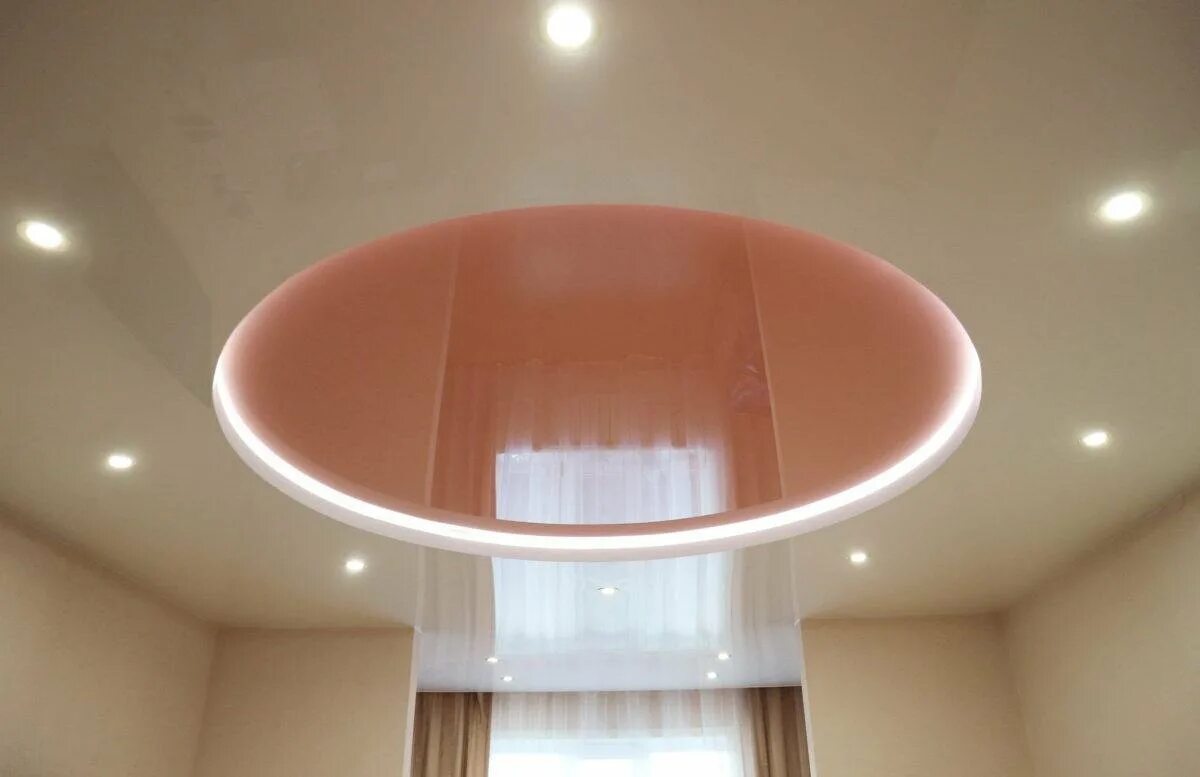нью лайн сызрань натяжные потолки. двухъярусный круглый потолок. двухуровневый потолок. потолок с подсветкой. центр натяжных потолков.
