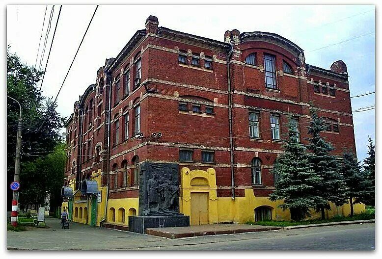 Дом престарелых нижний новгород. Сормовский дом. Продажа домов в сормовском районе. Сормовский дом. Сормовский дом.