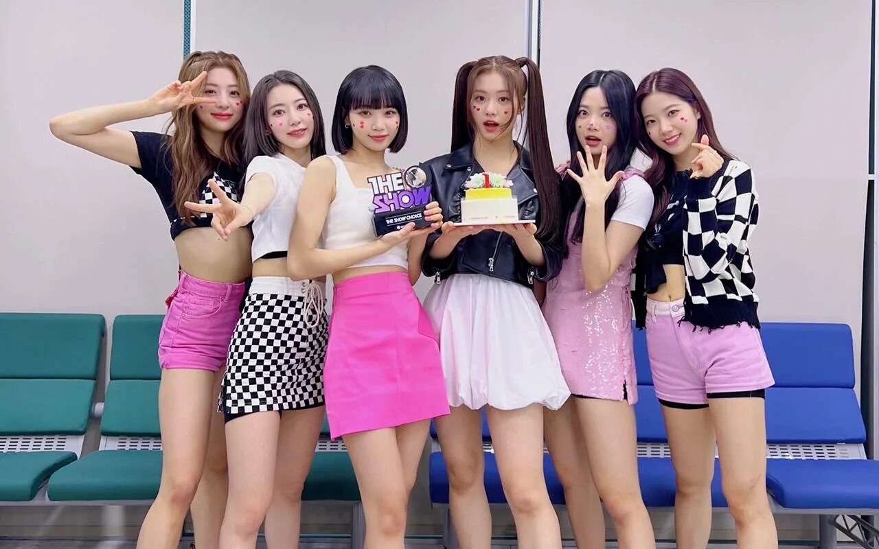 Le serafim группа участницы. Le serafim kpop группа. Le serafim группа кпоп. Lesserafim kpop. Группа le sserafim участницы.