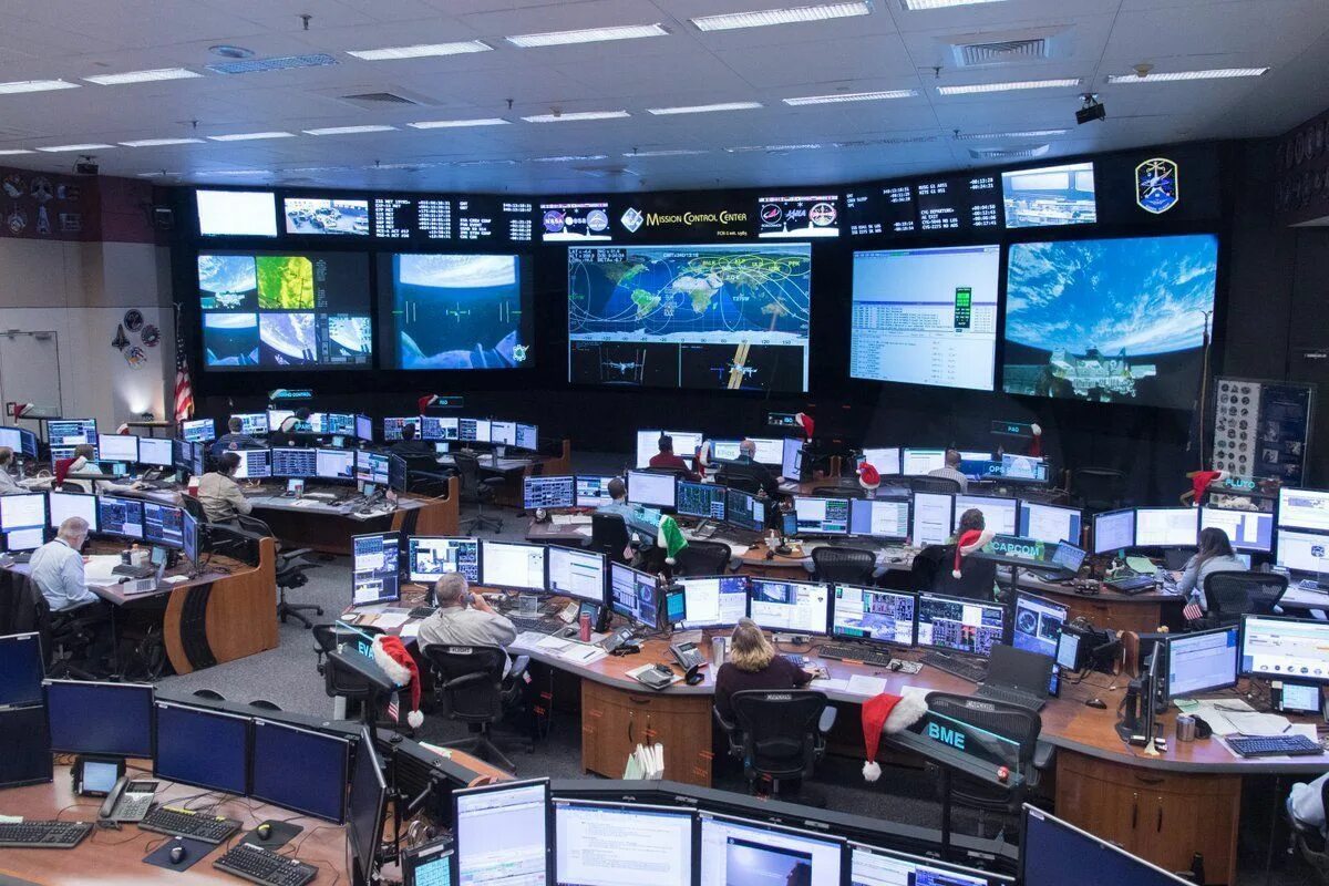 Центр управления полётами (цуп). Центр управления полётами (цуп). Летай управление. Центр управления полетами байконур. Центр управления полетами наса.
