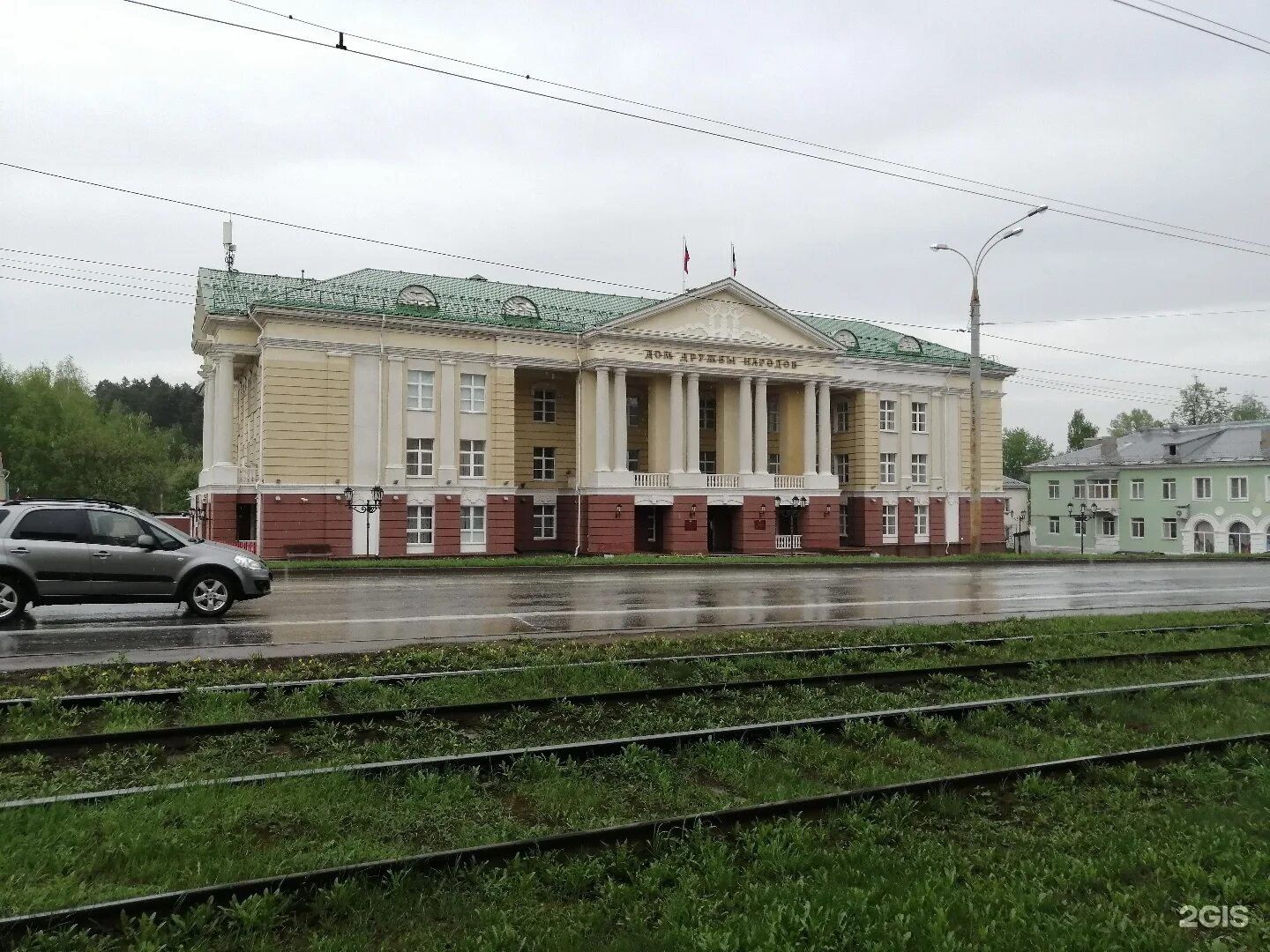 Орджоникидзе 33а. Дом дружбы народов Ижевск. Орджоникидзе 33а Ижевск. Ижевск дом дружбы народов залы. Дом дружбы народов Киров.