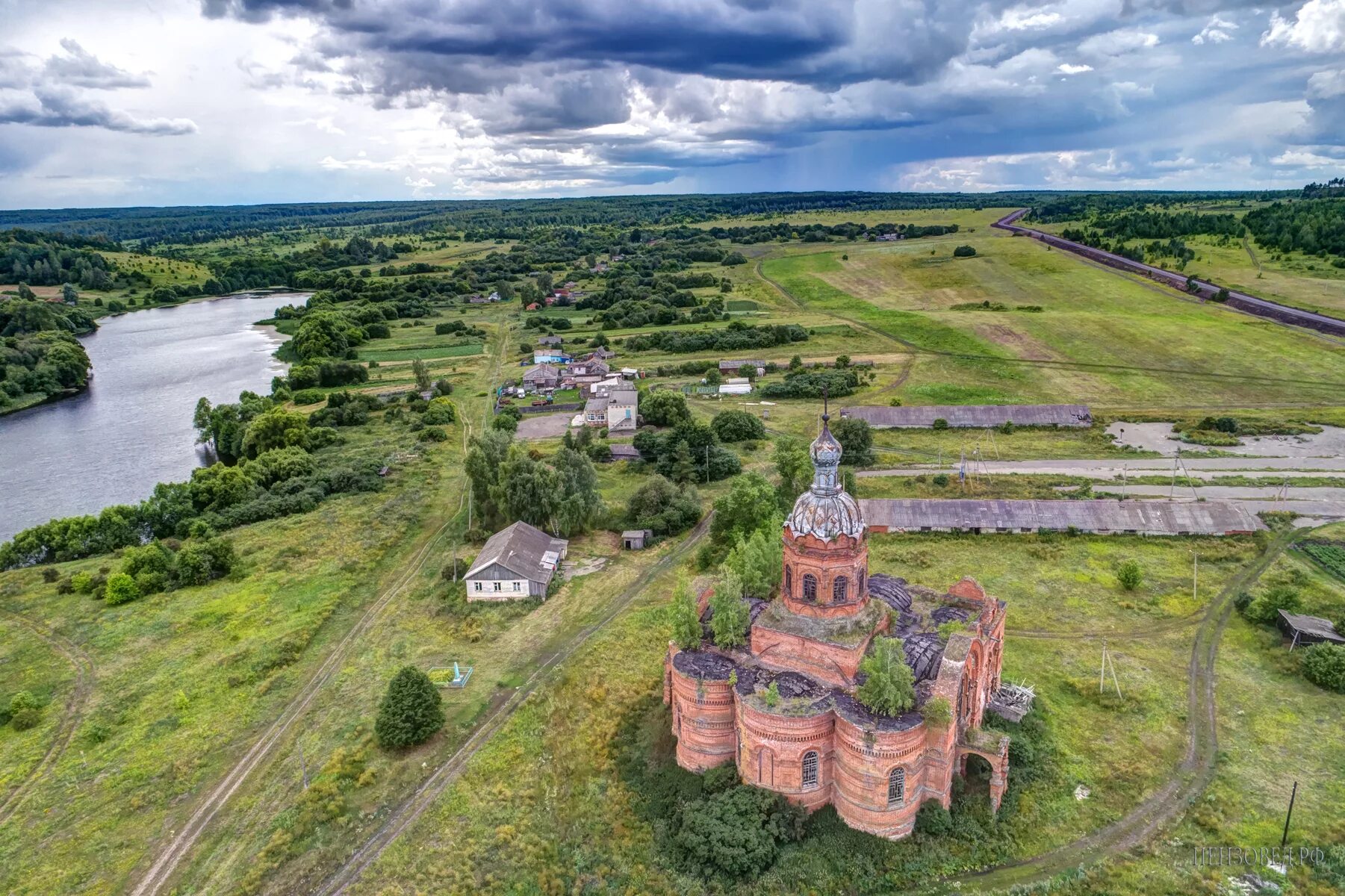 Живо пензенской области. Пензенский район Пензенской области. Церковь в Сура Пензенской области. Студеновка Пензенская область. Пензенская природа Пензенской области.