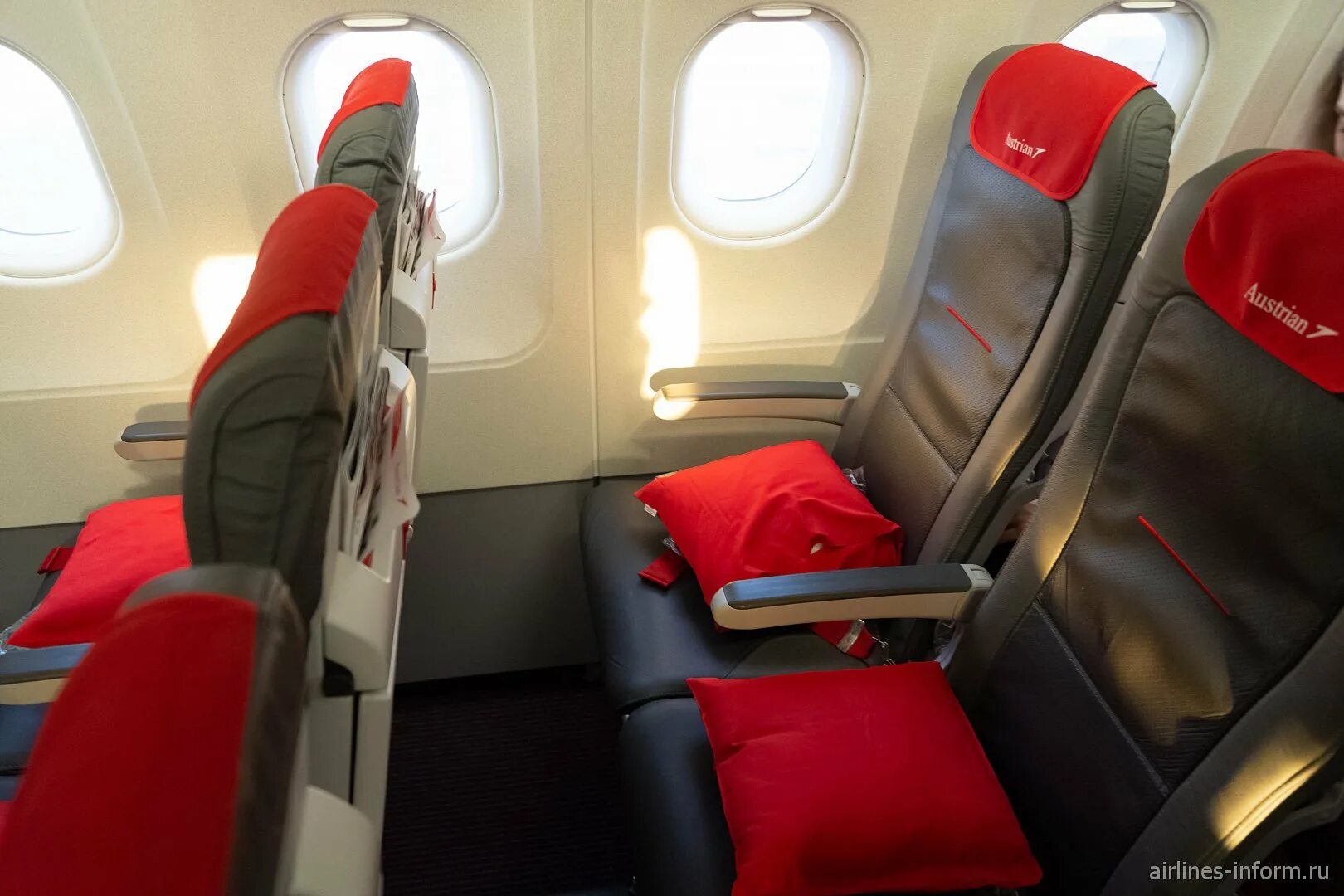 Северная 321. Airbus a321 nordwind. аэробус а321 норд винд. airbus a321 nordwind airlines салон. boeing 777-200 норд винд салон самолета.
