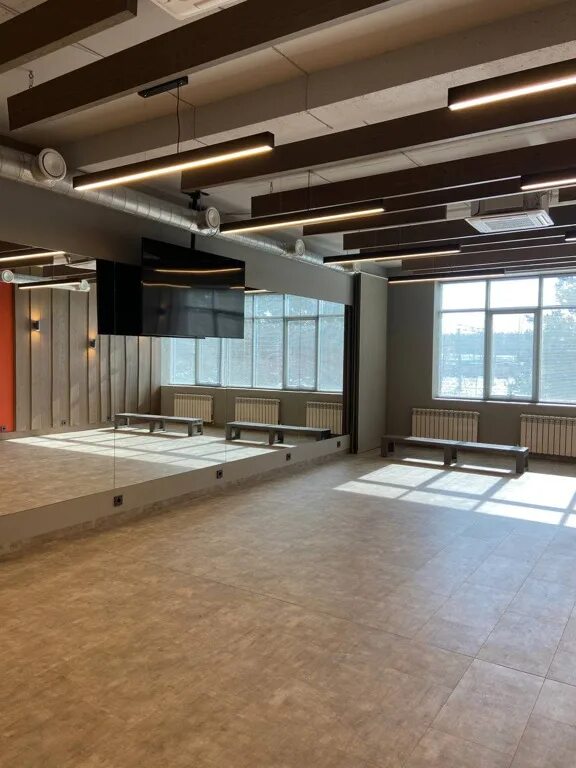 Первомайск гостиница оренбургская область. Помещение в первомайском районе. Бердское ш дом: 63/2. Автоцентр новосибирск бердская 63/2. Новосибирск улица шмидта 8.