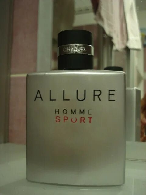 Allure homme sport оригинал. Шанель Аллюр спорт оригинал. Аллюр хоум спорт от Шанель оригинал.