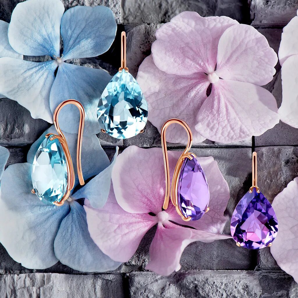 Серьги aleksandra gr. Гарнитур 3 предмета александра золото. Alexandra gr. Ювелир закрепщик вакансии в костроме. Alexandra gr.