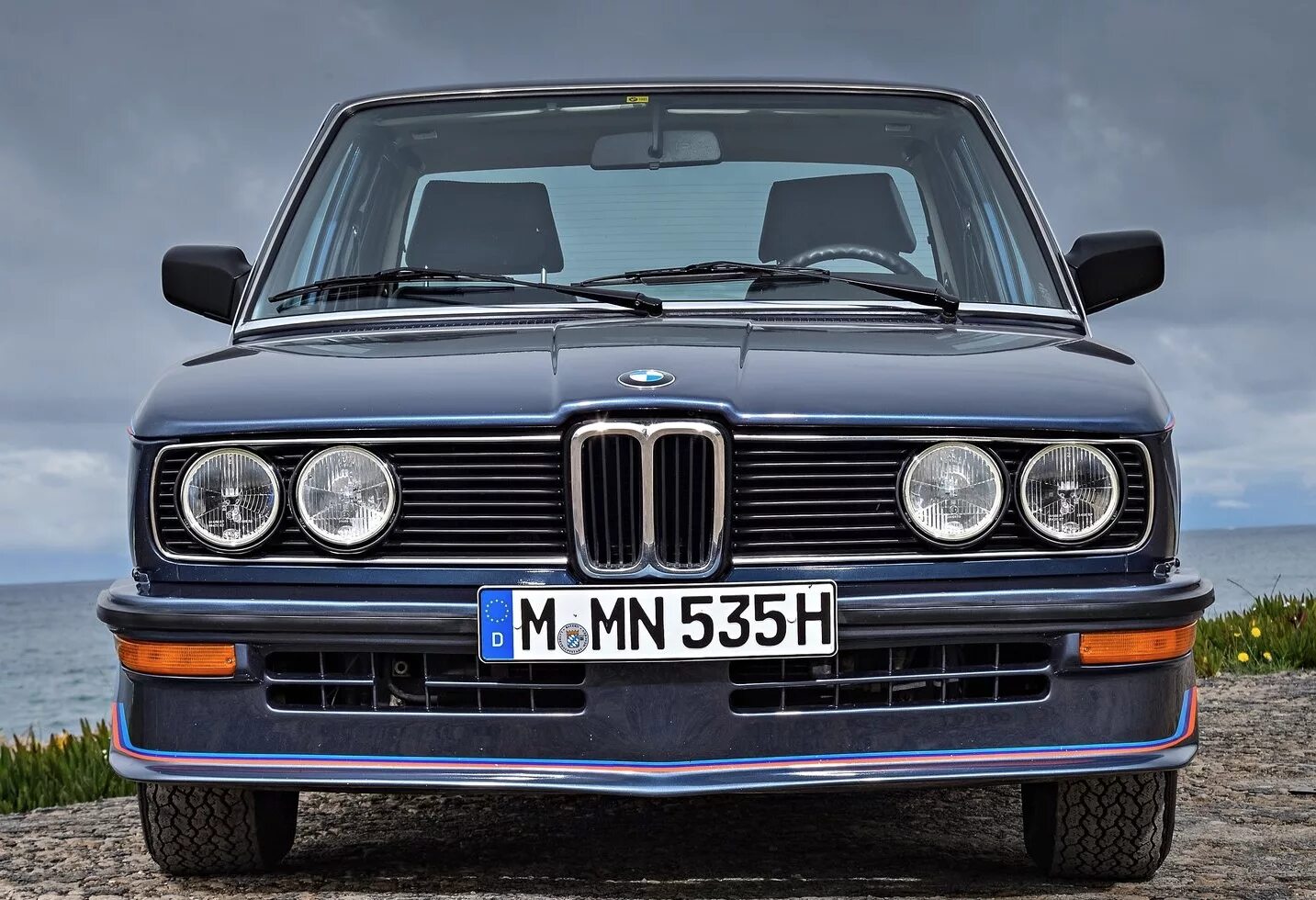 Е i. BMW m535 e12. БМВ 535 1980. БМВ 535i е12 1980. BMW m5 1980.