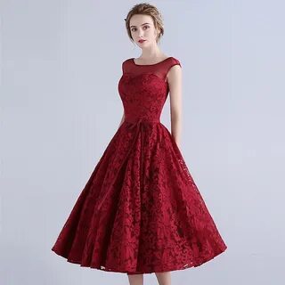 Платье пышное ниже колен