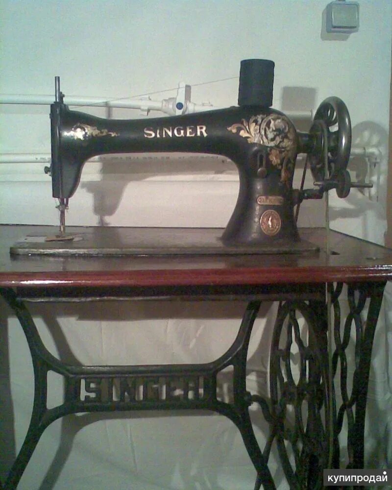 Купить продать швейную машинку. Швейная машинка Зингер ножная. Швейная машинка Зингер 143. Швейная машинка (Zinger super 2001). Швейная машинка Зингер Подольск.