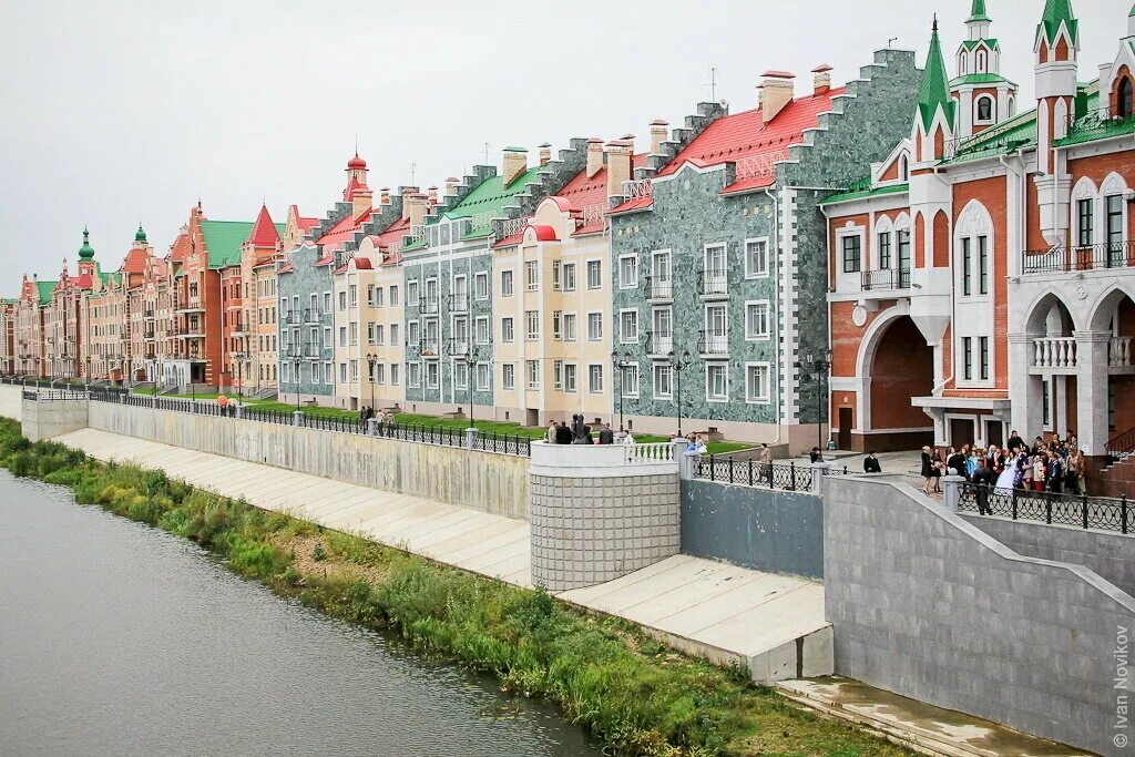 Сколько часов в йошкар ола. Марий эл набережная брюгге. набережная брюгге в йошкар-оле. йошкар ола центр. йошкар-ола центр города.