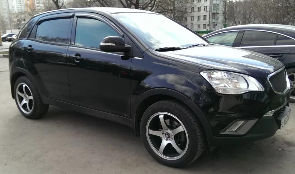 SSANGYONG Actyon 18 диски. New Actyon r18. Диск r17 SSANGYONG Actyon черные. Санг енг Актион на 18 дисках. Диски ссангйонг актион