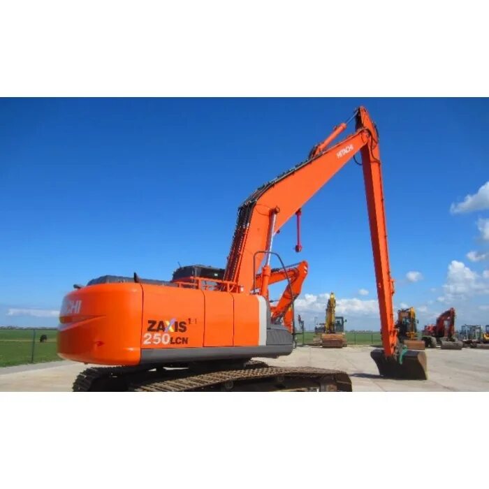 Удлиненный экскаватор. Hitachi zx250 long reach. Hitachi zx250. Экскаватор Hitachi zx250. Экскаватор Хитачи 250.