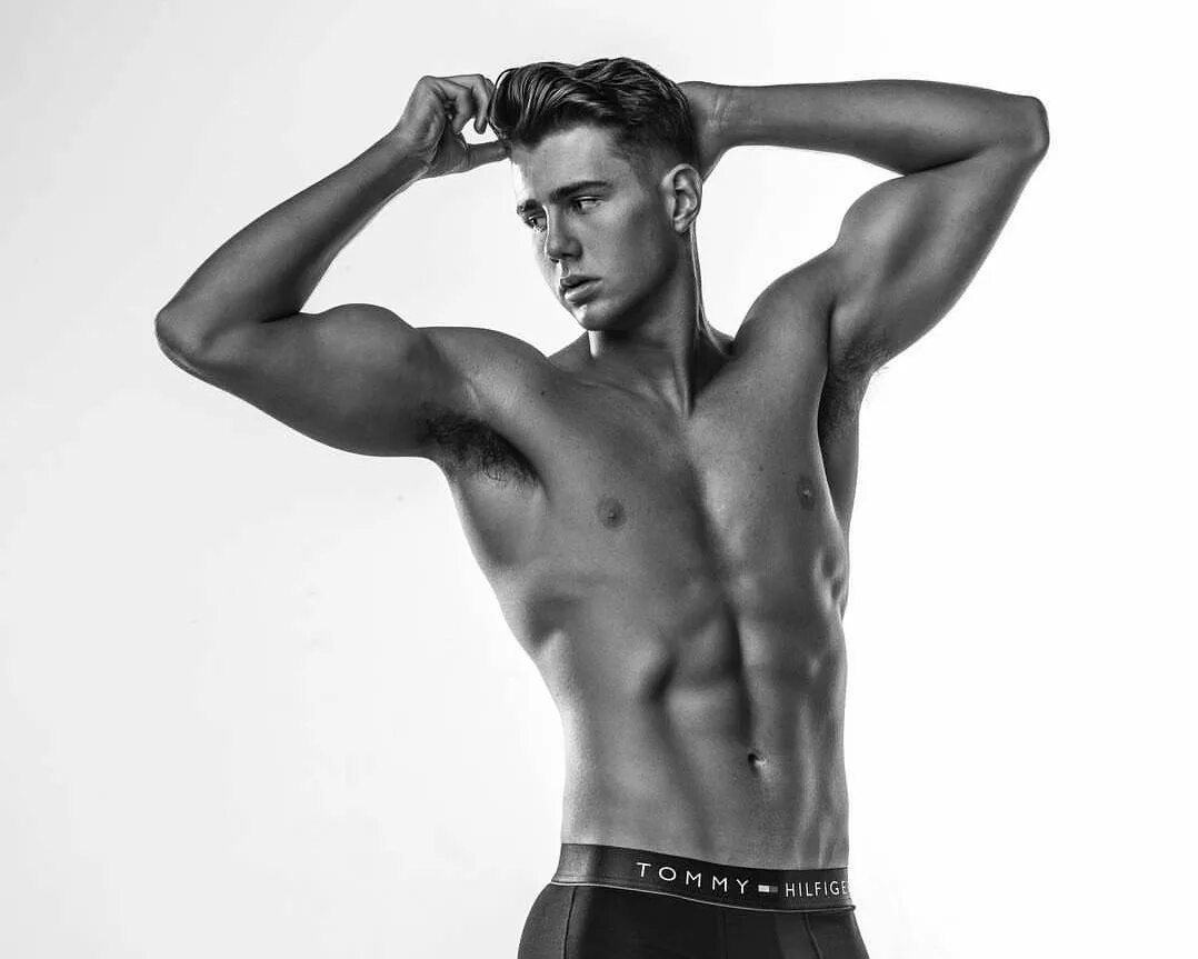 Harry models. Harry goodwin photographer. Harry models. Harry models. Harry goodwins возраст.