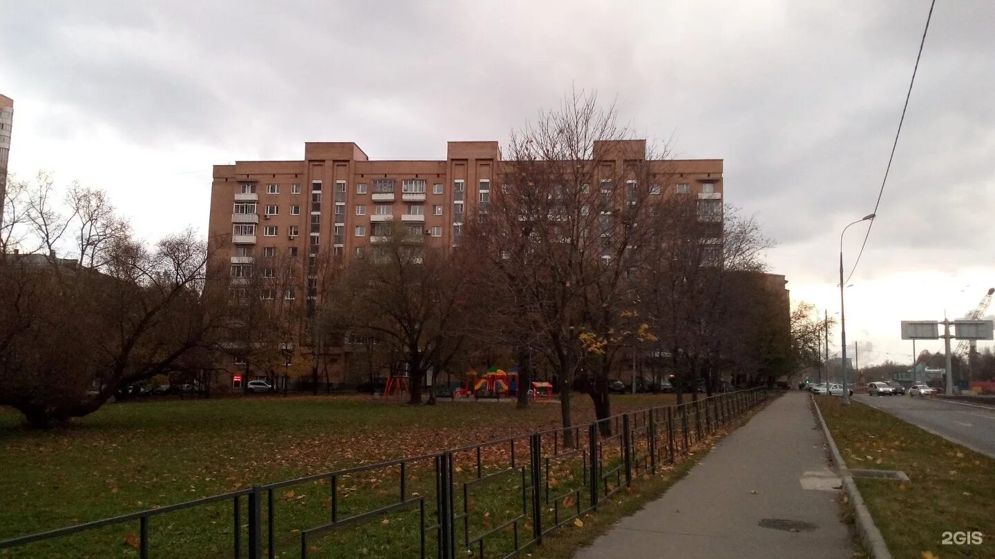 Гостиница аминьевская москва фото. Аминьевское шоссе 5 гостиница. Аминьевское шоссе 5. Лесной аминьевская. Матвеевский парк москва.