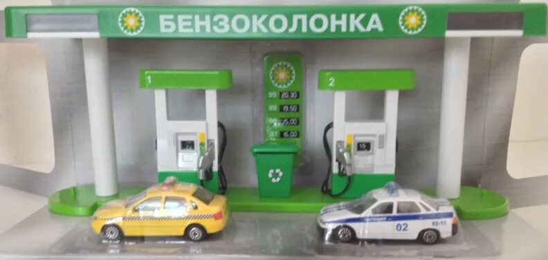 Shell лукойл. Little tikes заправочная станция. Детская азс. Азс в садике. Игрушечная автозаправочная станция тотал.