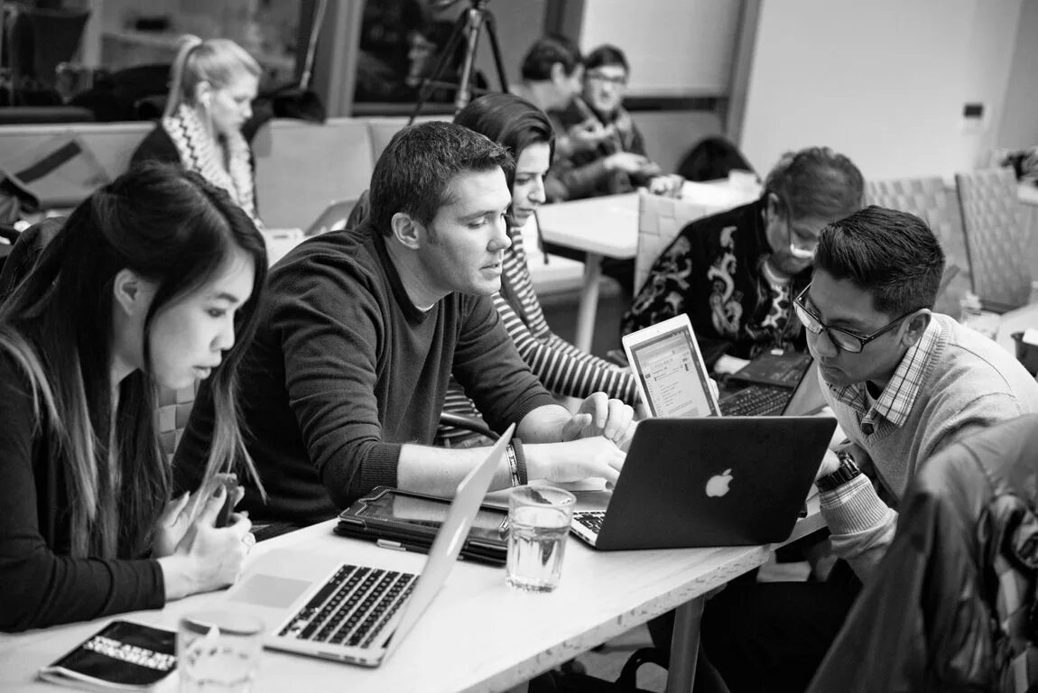 гаврилов итмо. молодежные стартапы. подростки коворкинг. успешный стартап. идеи для стартапа.