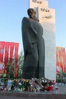 Памятники темиртау