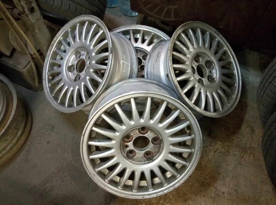 Колесные диски вольво 940. Диски вольво 940 nova. Литые диски вольво 940. Volvo 850 кованые диски. Колесные диски вольво 940.