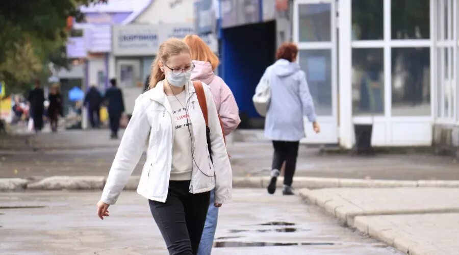 Заболевшие в мае. Масочный режим в школе. Масочный режим объявление. Масочный режим Ковит. Масочный режим табличка.