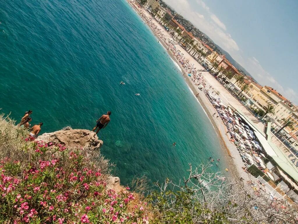 Nice beach. Крымская Ницца пляж. Пляж Кастель Ницца. Крымская Ницца гостиница Ялта. Ялтинская Ницца.