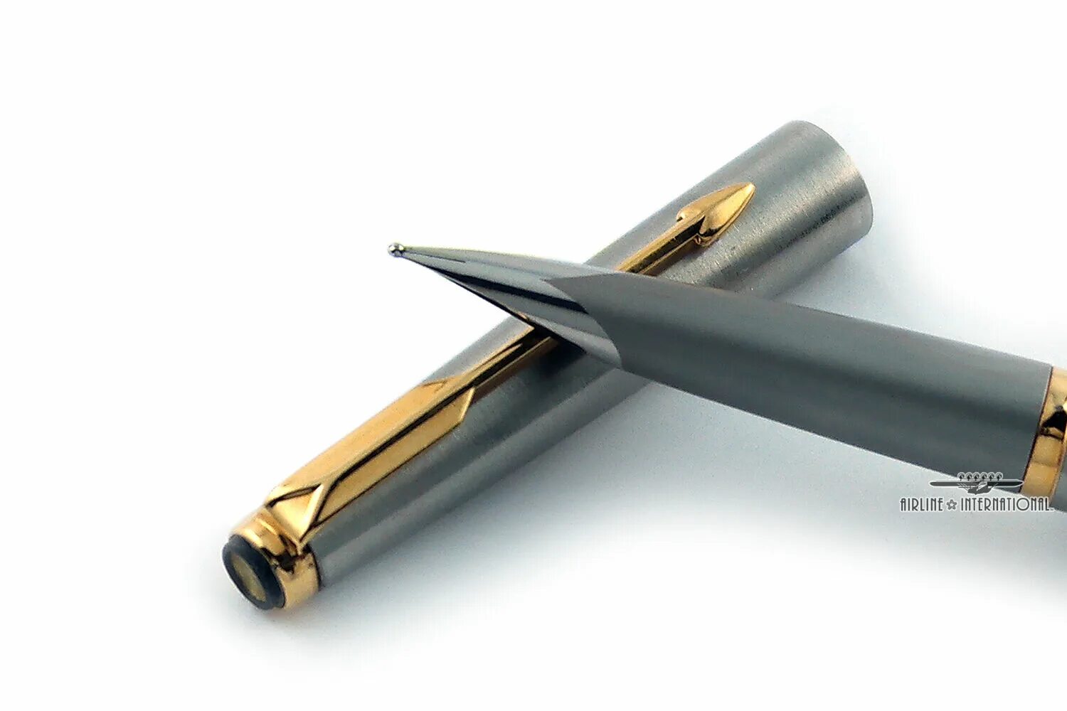 Parker 50 falcon fighter. Sct 50 parker. Parker 50 falcon. Parker t1. Саламандра на перьевой ручке.