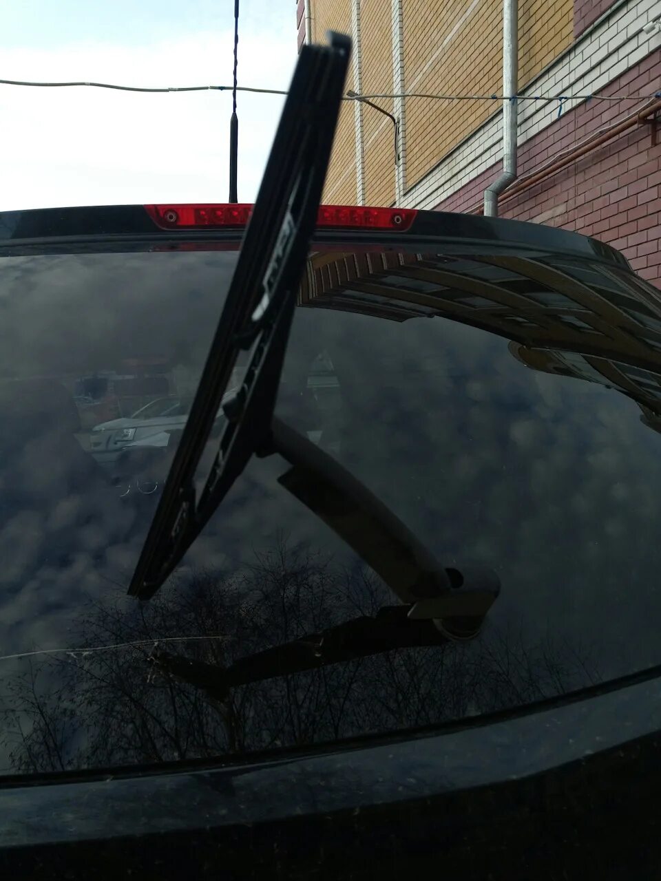 Задний дворник 206. Gm 96661302. Задний дворник опель антара. Opel astra g универсал задний дворник. Щетка дворника opel astra j "trico" задняя.