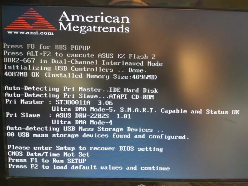 Error press f1. Ошибка в компьютере American MEGATRENDS. Экран биоса American MEGATRENDS. При включении компьютера American MEGATRENDS. Американ мегатрендс при включении компьютера.
