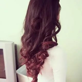 Қысқа шашты брюнеткалар