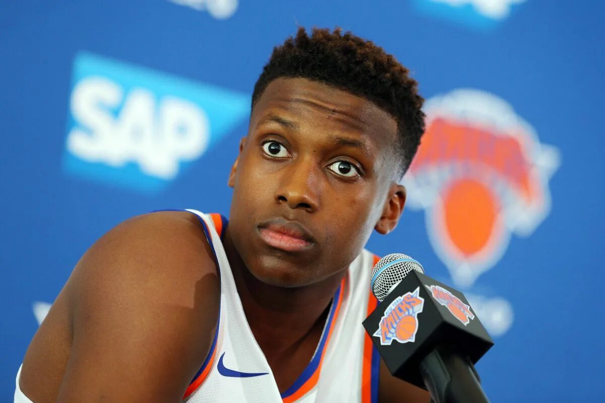 Frank Ntilikina. Фото Фрэнк БОУ на прозрачном фоне. Фрэнк боу