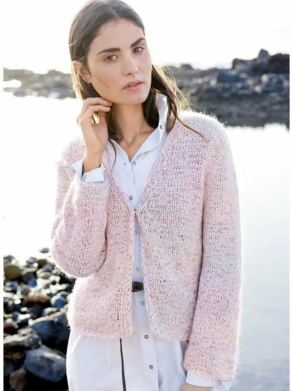 Вязаный жакет. Пиджак с круглым вырезом. Жакет с v образным вырезом. Вязаныежакеты с карианами. Жакет с v образным вырезом.