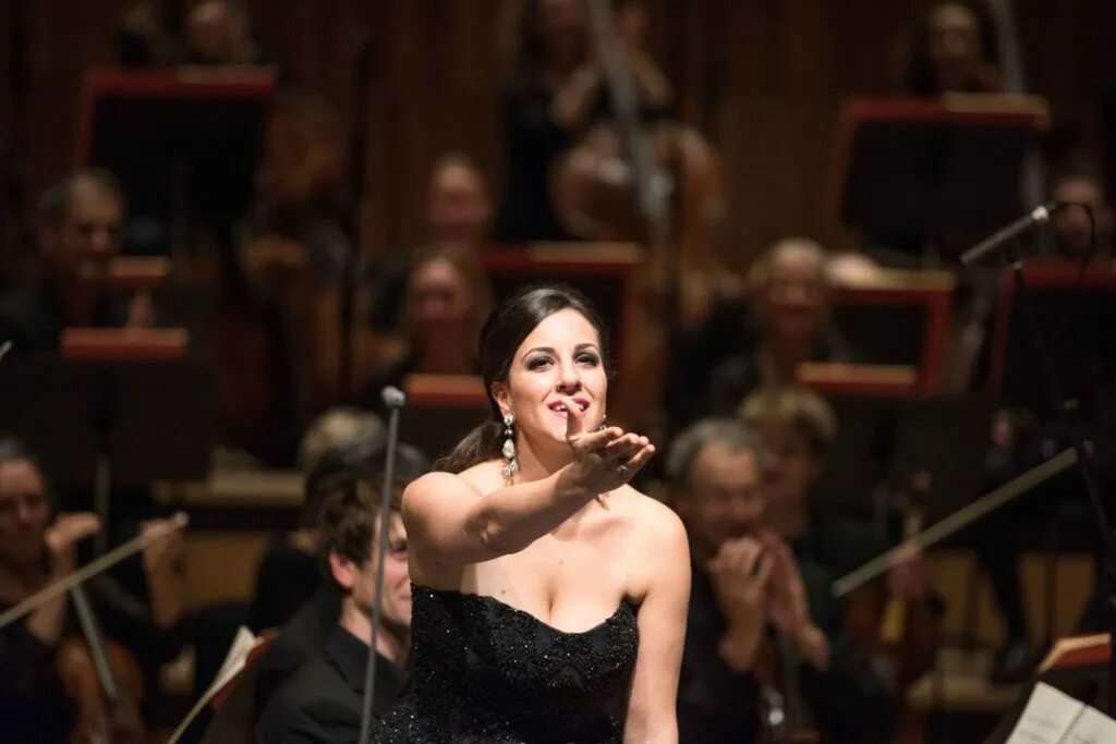 Драматическое сопрано, меццо сопрано. Начинающие сопрано. Меццо-сопрано певицы оперные. Начинающие сопрано. Начинающие сопрано.