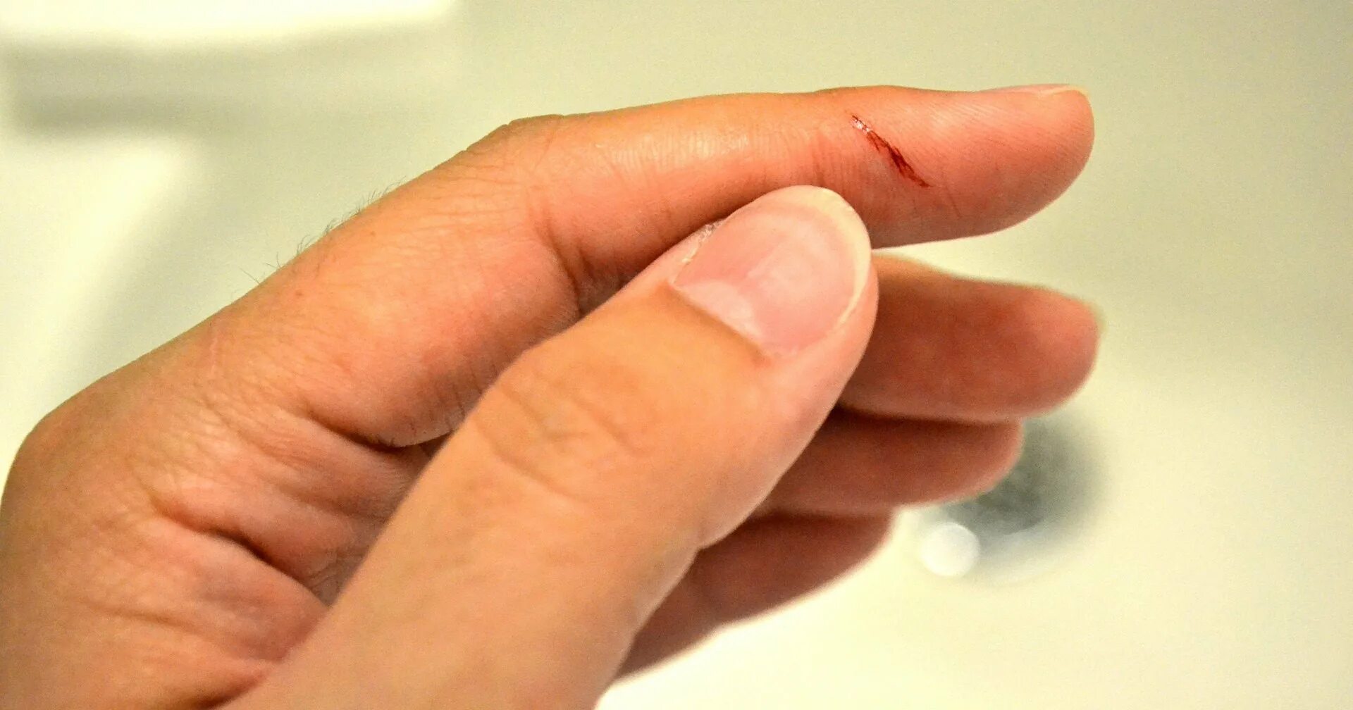 имплантационное кровотечение. сливочное масло на сковороде. выделения примолоцницн.