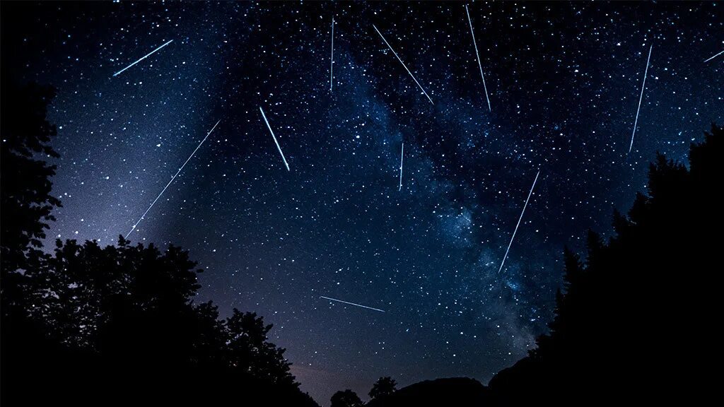 Звездопад картинки. Geminid Meteor Shower 2021. Фрирен звездопад. Звездопад небо. Красивый звездопад.