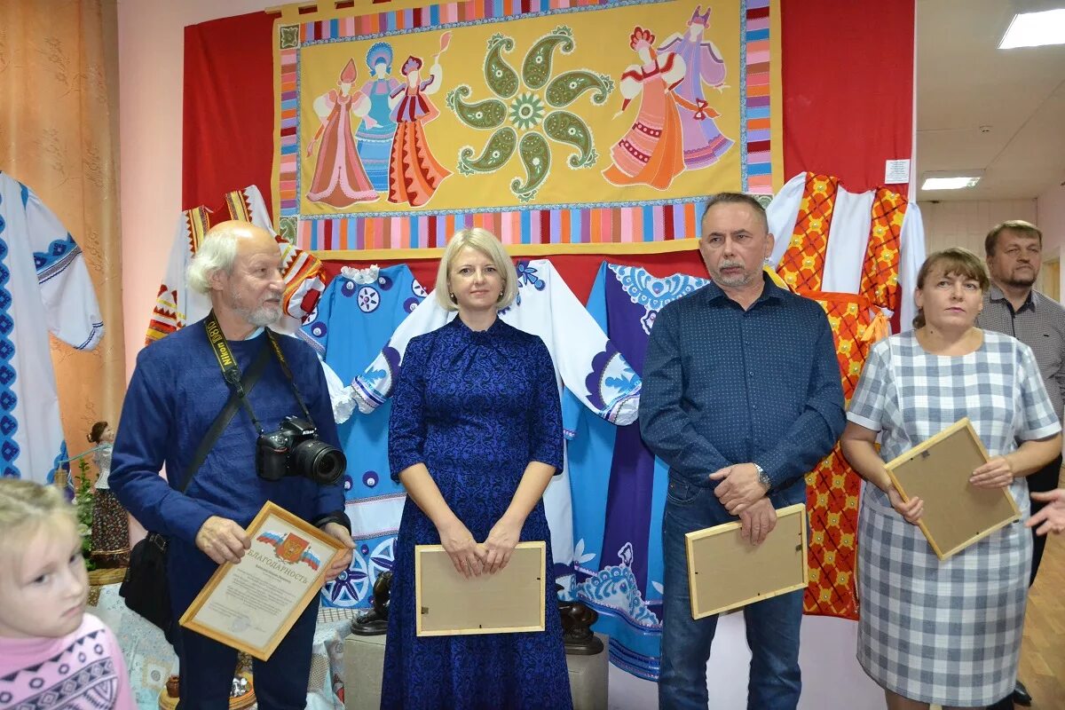 Сальск песчанокопское. Музей в Песчанокопском районе. Музей Песчанокопского района. Сальский молочник. Сальский район Песчанокопский район.